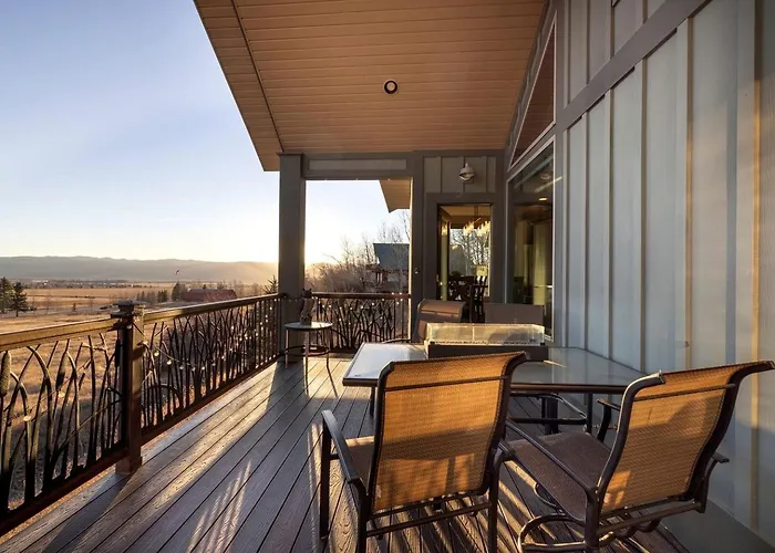Spacious Mountain Retreat With Fireplace & Outdoor Space In Wyoming Holiday home *